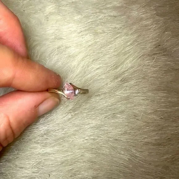 Ring 18k/morganite/diamond SZ 6 (1750)